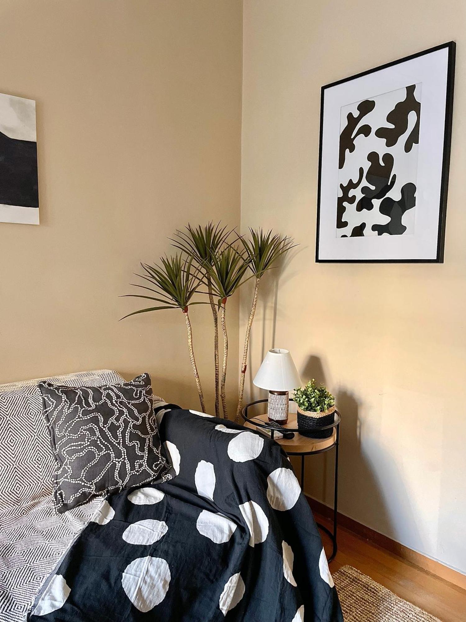 Comfy And Spacious Two Bedroom Apartment With Balcony Athens Ngoại thất bức ảnh