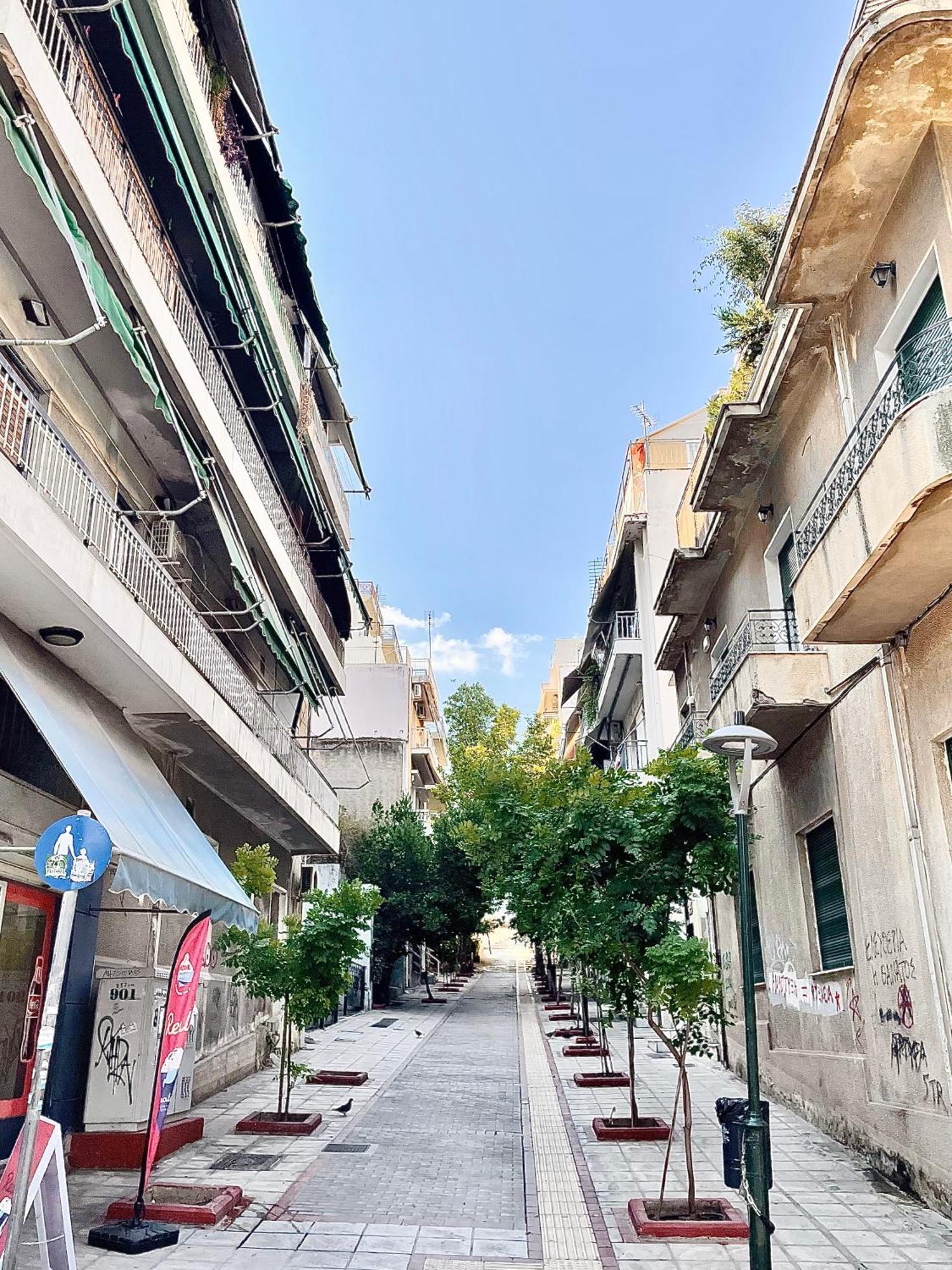 Comfy And Spacious Two Bedroom Apartment With Balcony Athens Ngoại thất bức ảnh