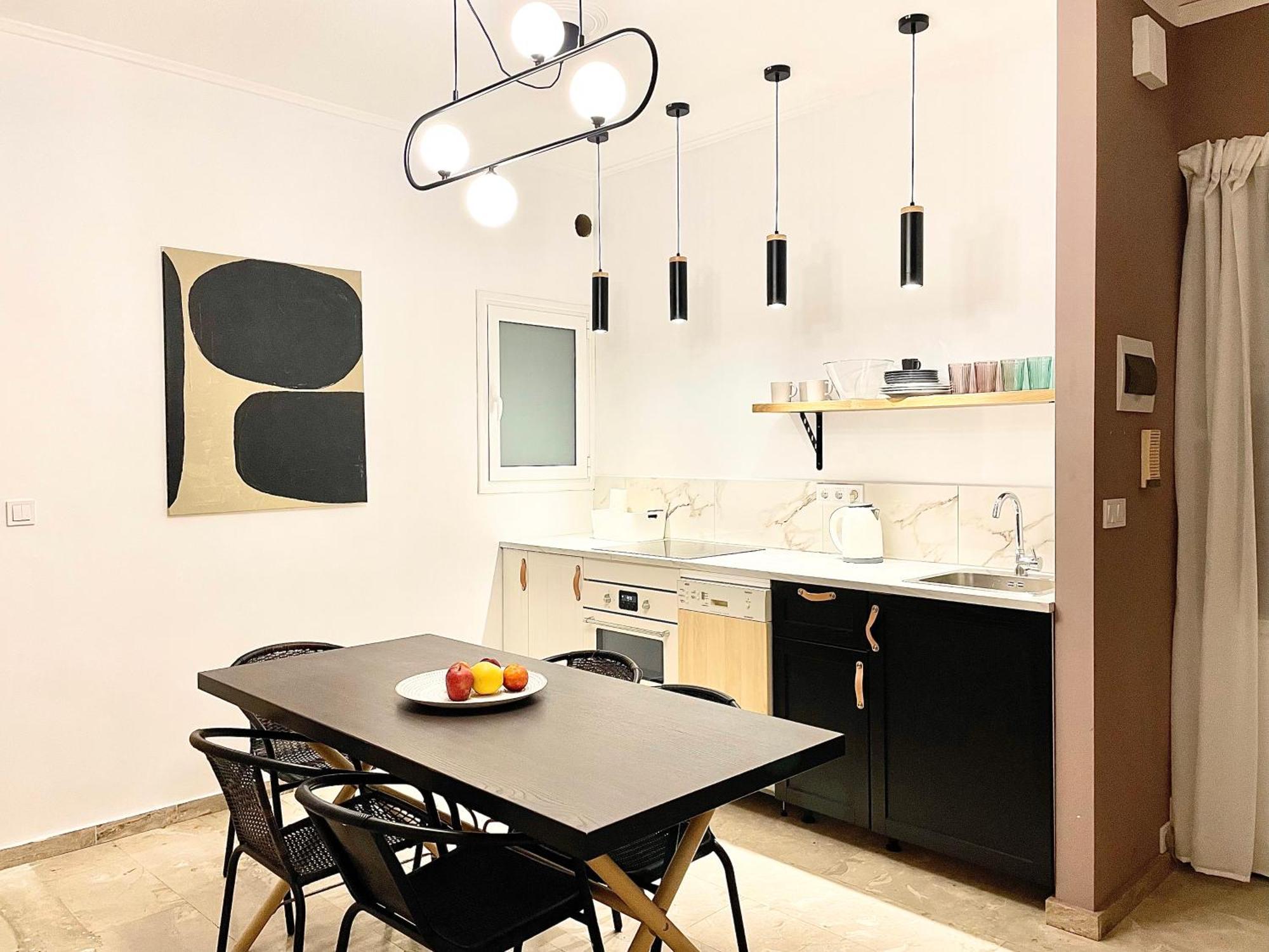 Comfy And Spacious Two Bedroom Apartment With Balcony Athens Ngoại thất bức ảnh